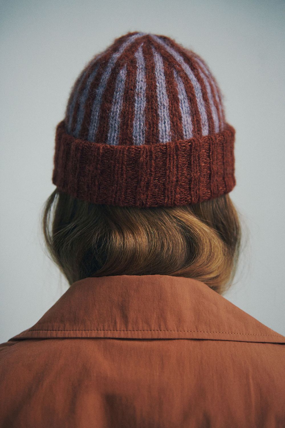 Anni beanie cardigan van Helga Isager - Zat 05/09, 19/09 en 03/10 van 10u tot 12u