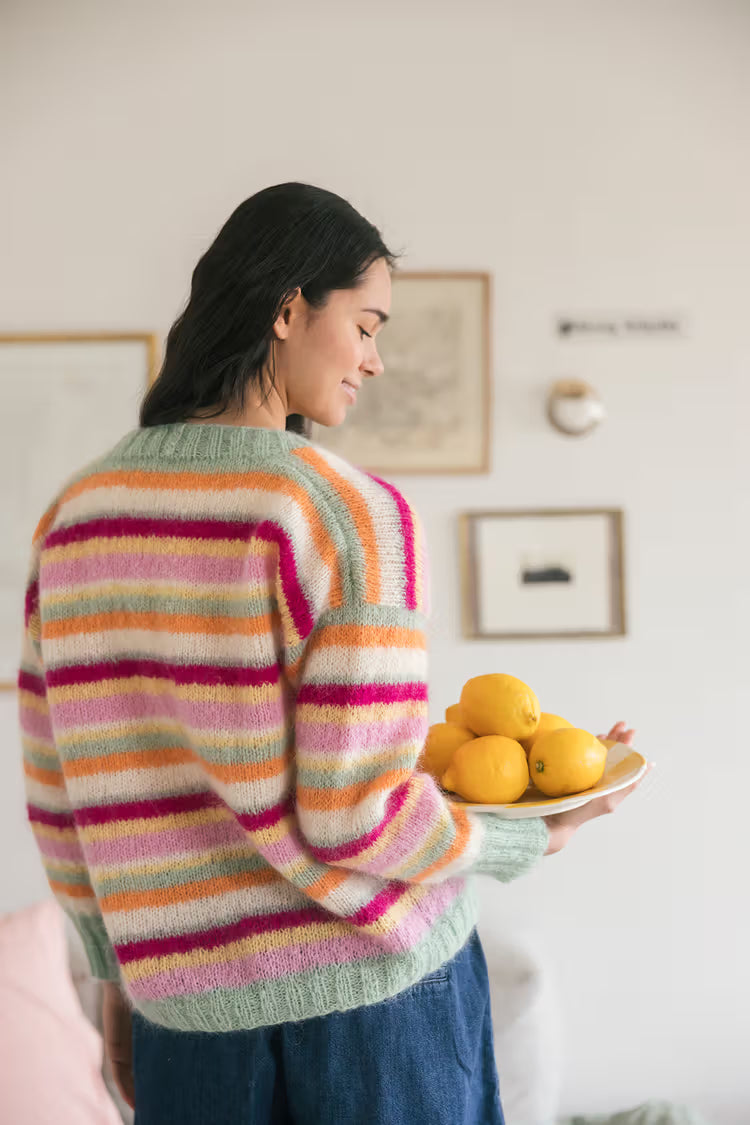 Aurinkoinen Cardigan Gratis Breipatroon | Zomers Gestreept Vest