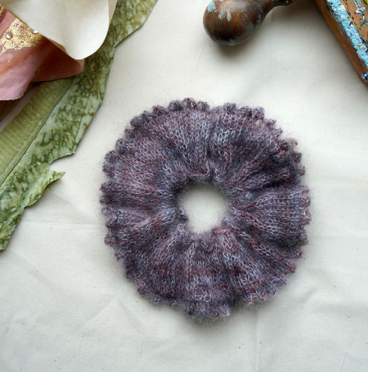 Askoy Scrunchie Cowgirlblues & KitCouture | Gratis Breipatroon