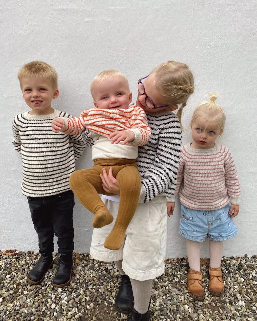 Friday sweater junior